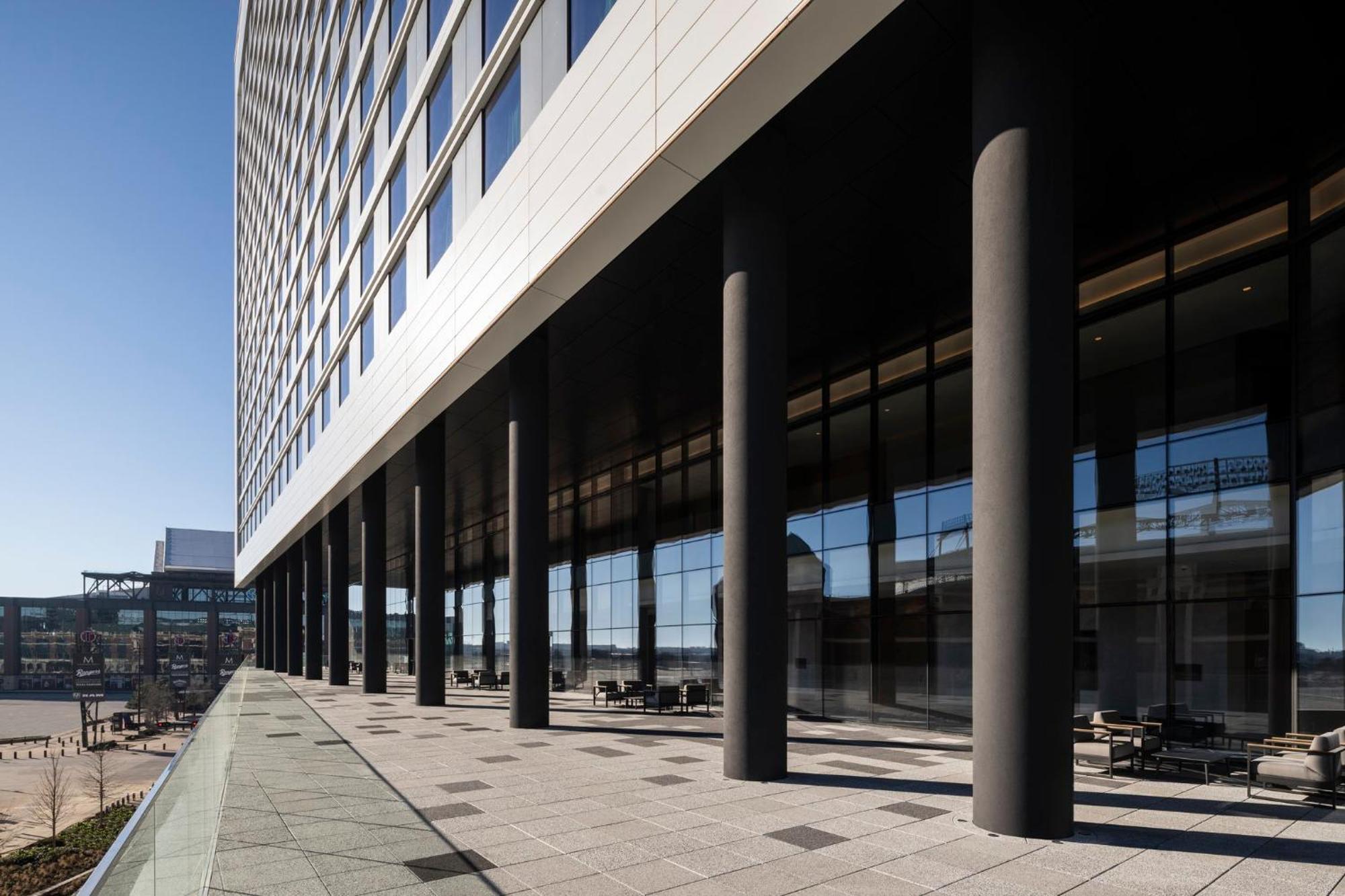 Loews Hotel 4*