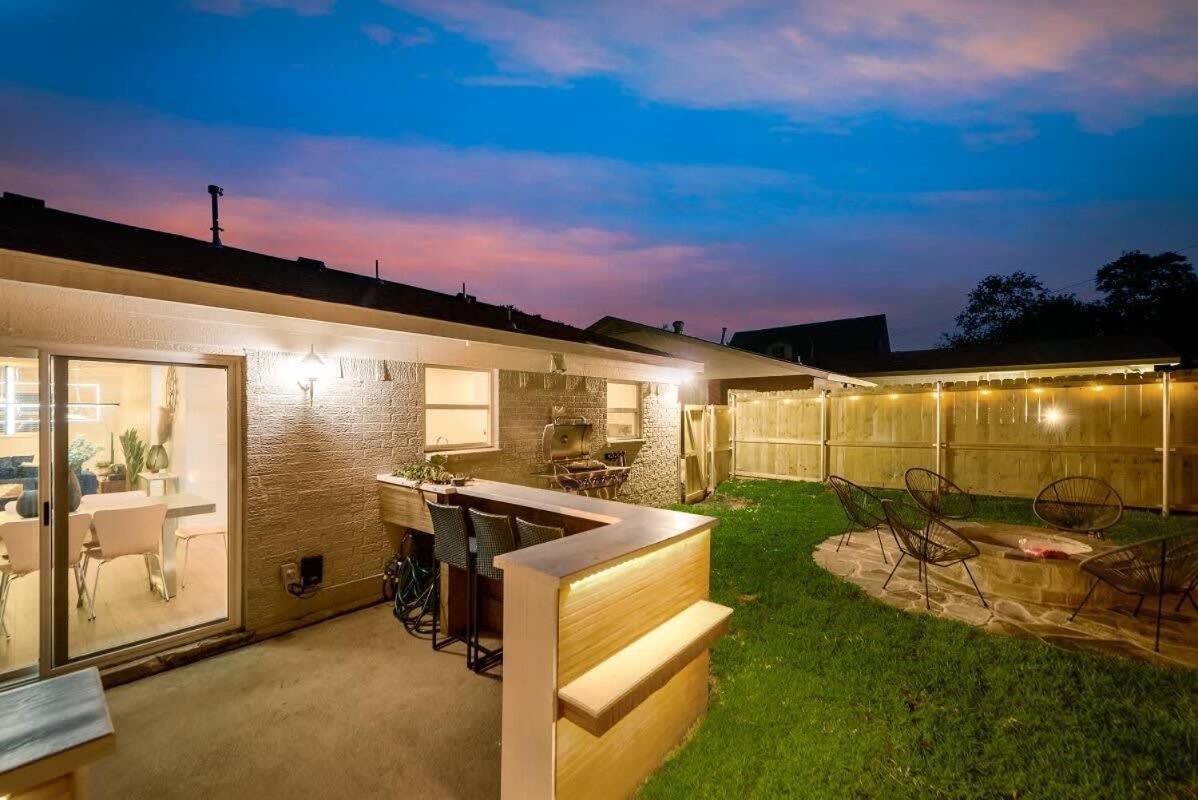 Luxury W Hot Tub Near At&t Stadium Holiday home *