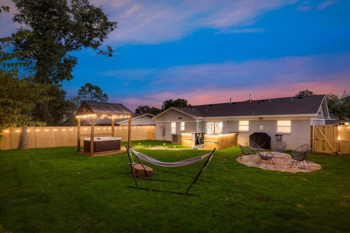 Holiday home Luxury W Hot Tub Near At&t Stadium Arlington