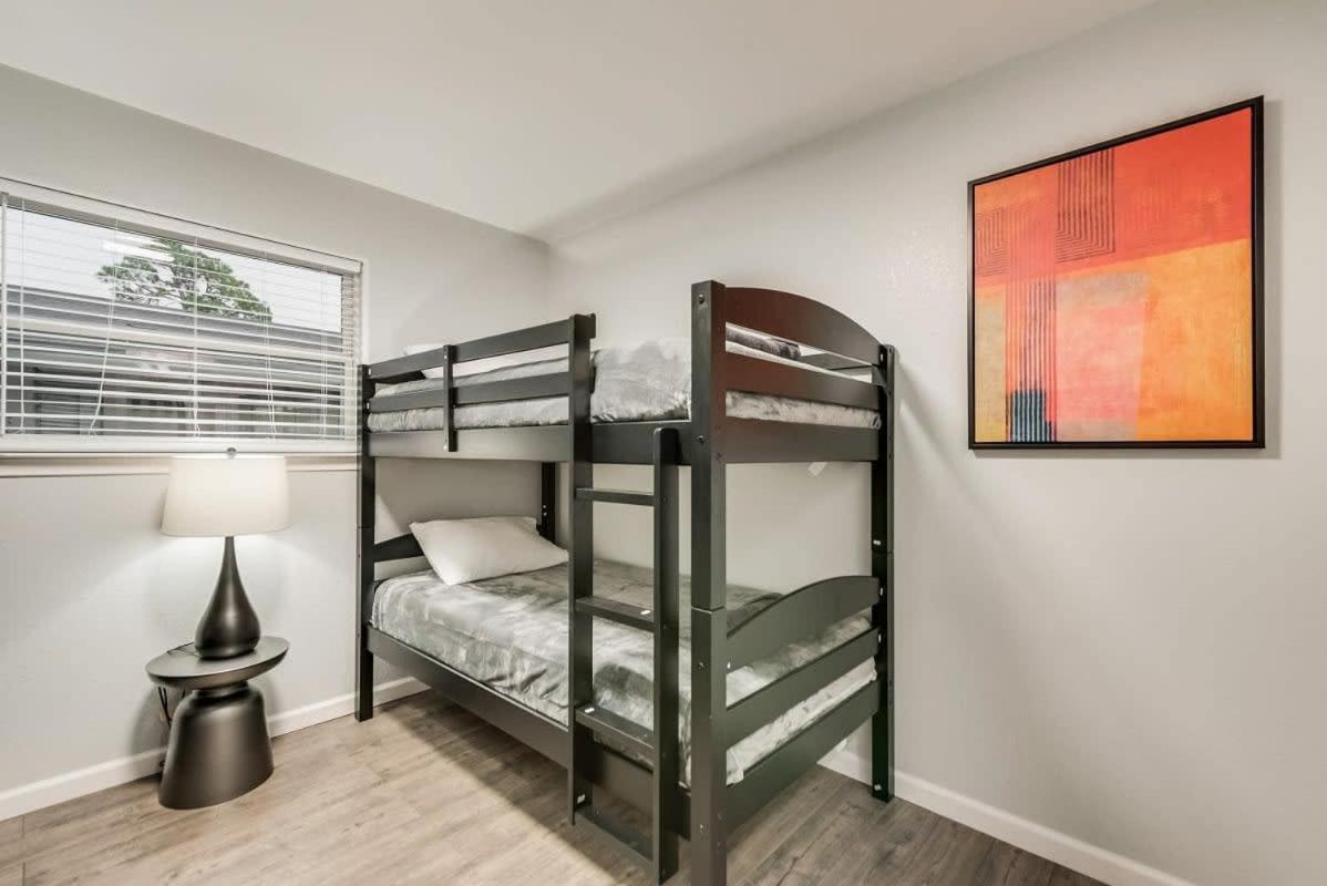 Luxury W Hot Tub Near At&t Stadium Holiday home Arlington