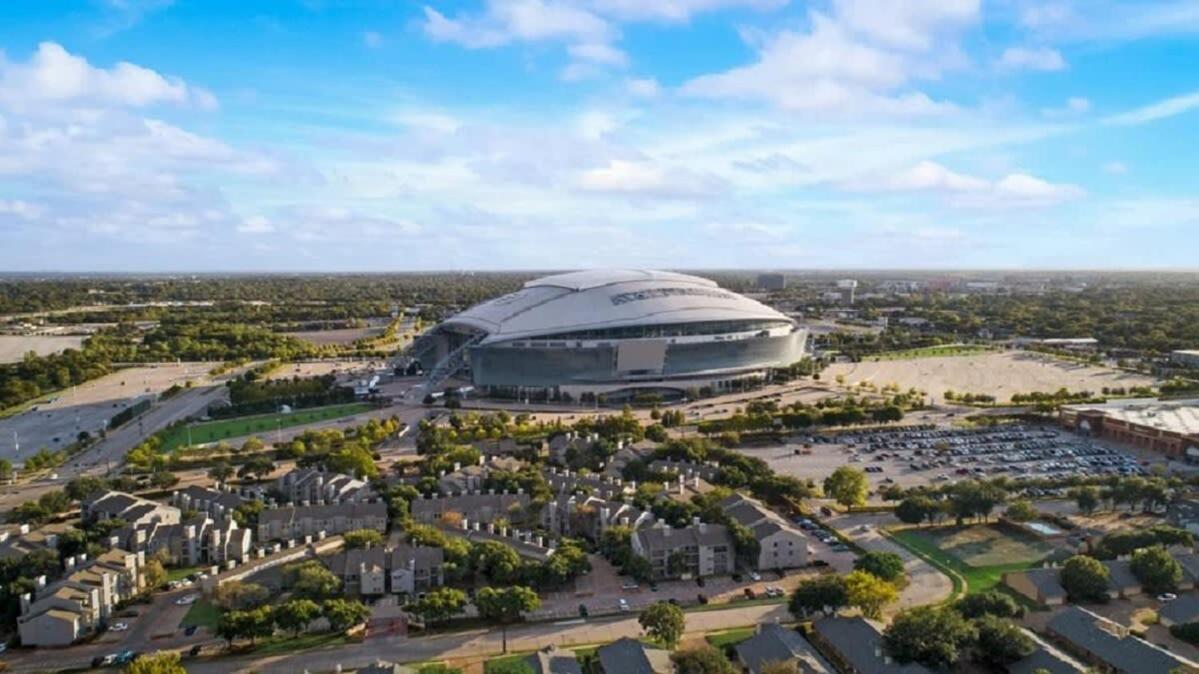 Holiday home Luxury W Hot Tub Near At&t Stadium *