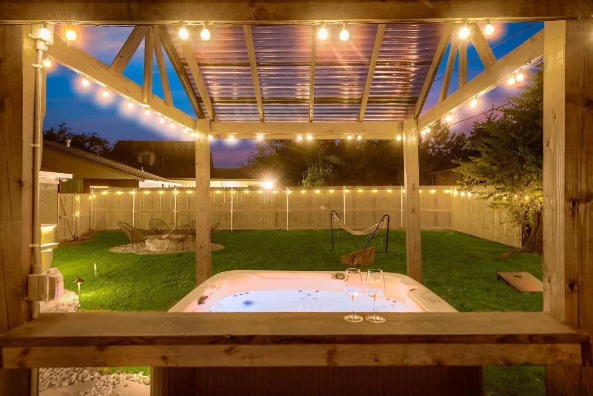 Luxury W Hot Tub Near At&t Stadium * Arlington