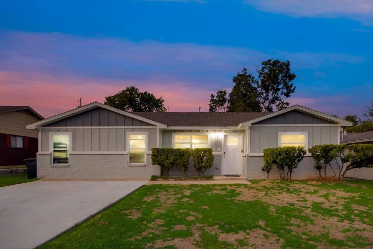 Holiday home Luxury W Hot Tub Near At&t Stadium