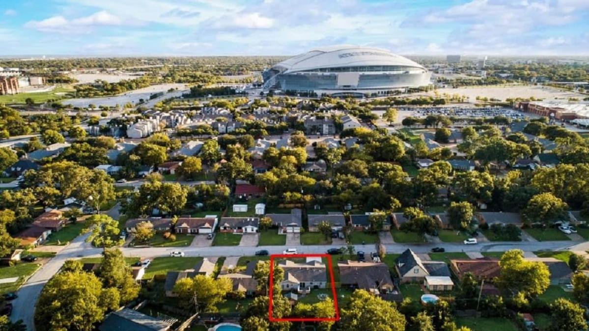 Holiday home Luxury W Hot Tub Near At&t Stadium