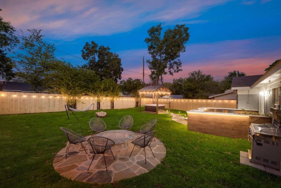 Luxury W Hot Tub Near At&t Stadium Holiday home *