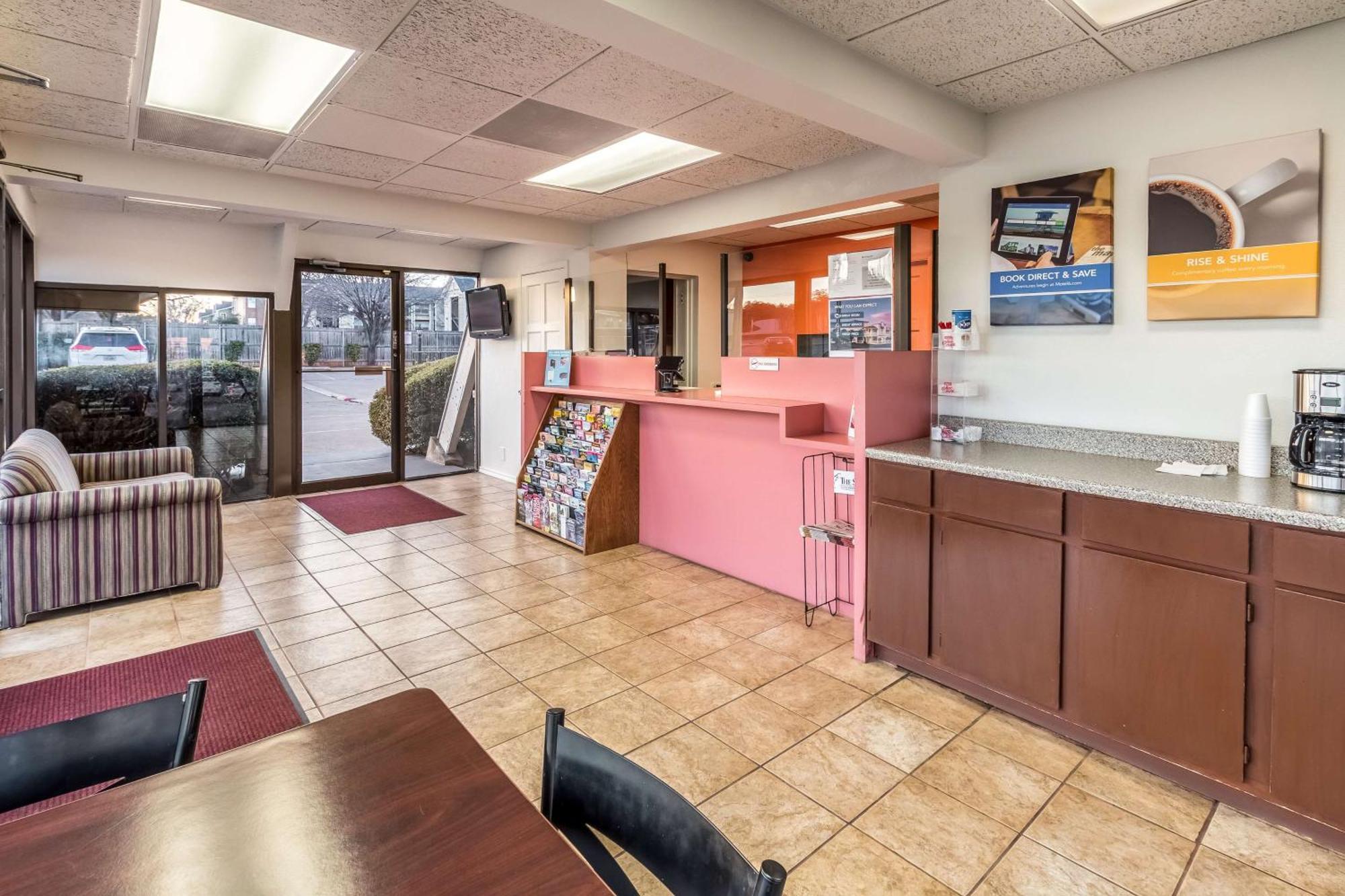 6-arlington, Tx - Uta Hotel
