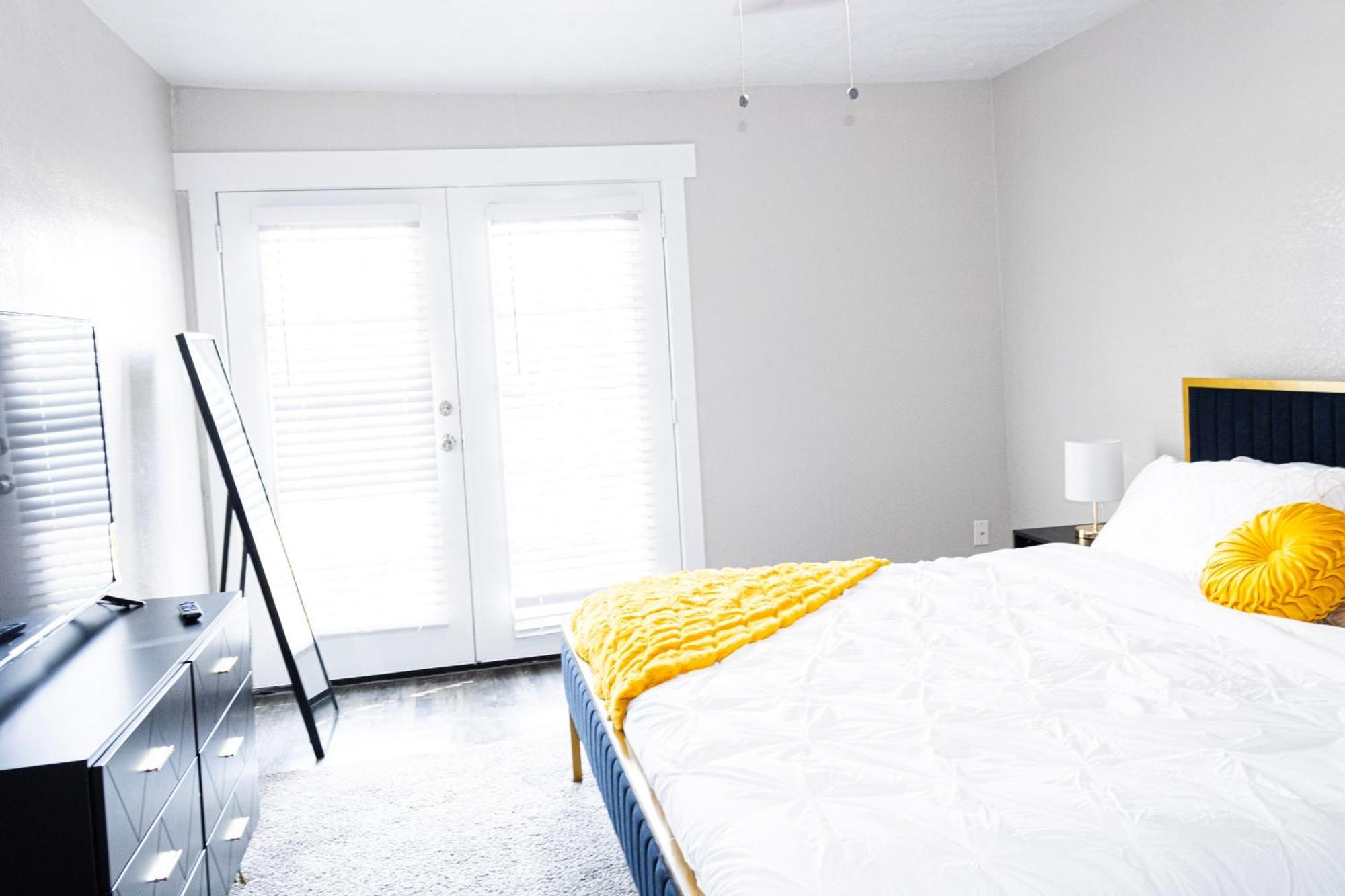 Walk To At&t Stadium , Globelife From Cozy 2bd/ba *