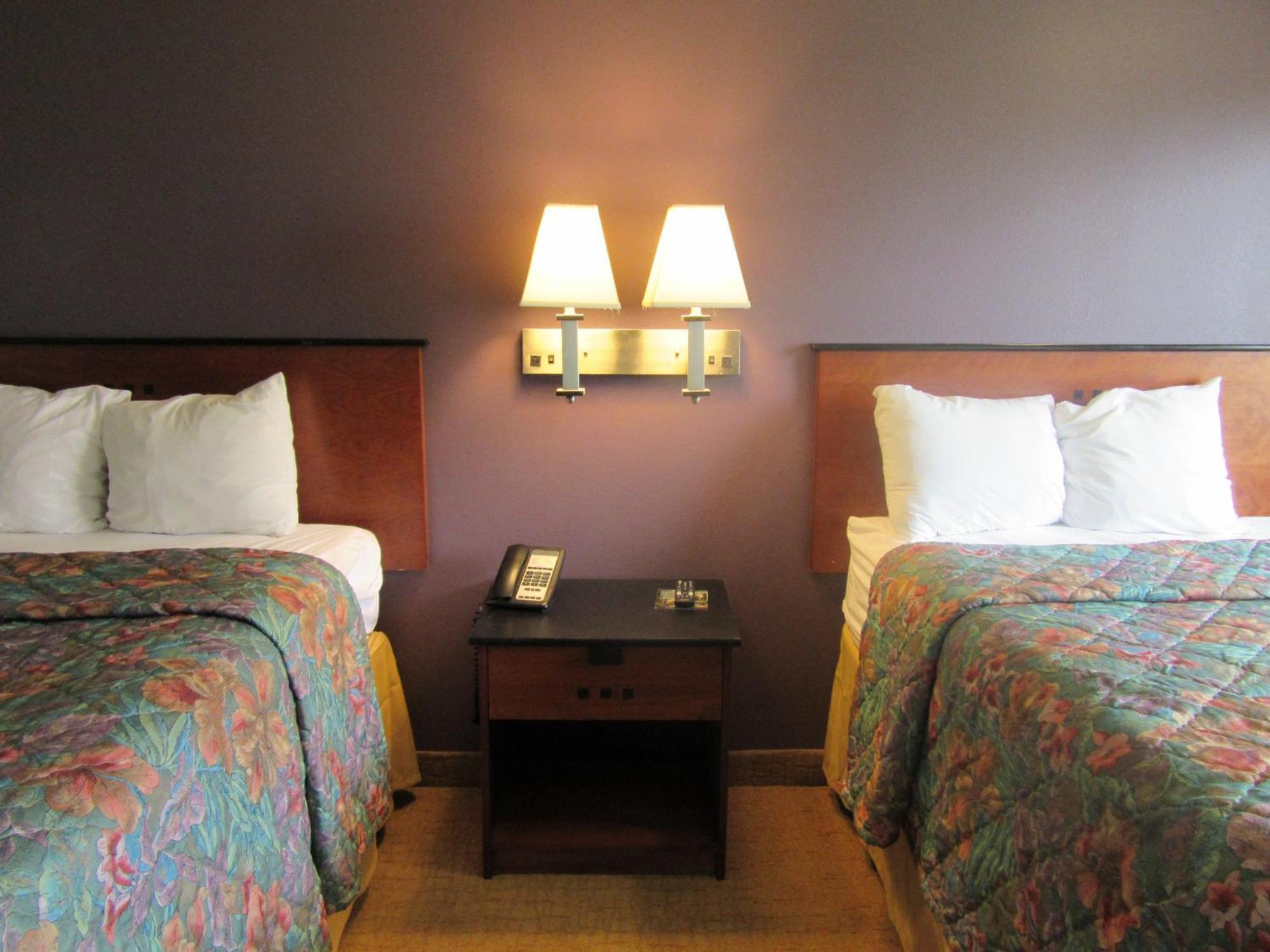 Inn Rodeway 2*