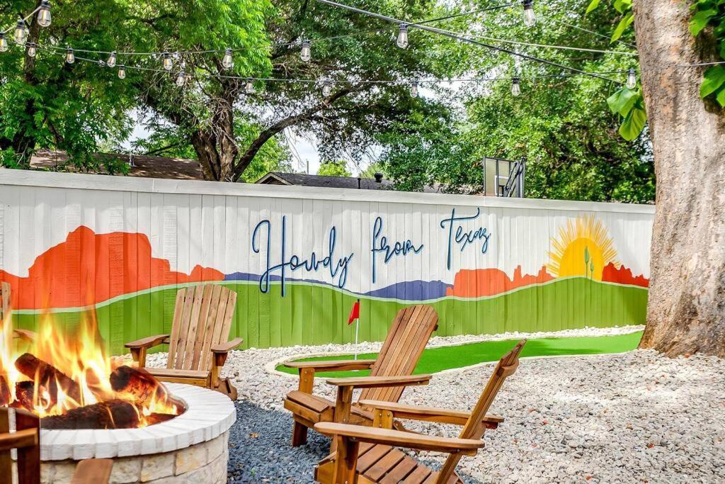 Mini Golf! Walk To At&t Stadium & Globe Life Holiday home