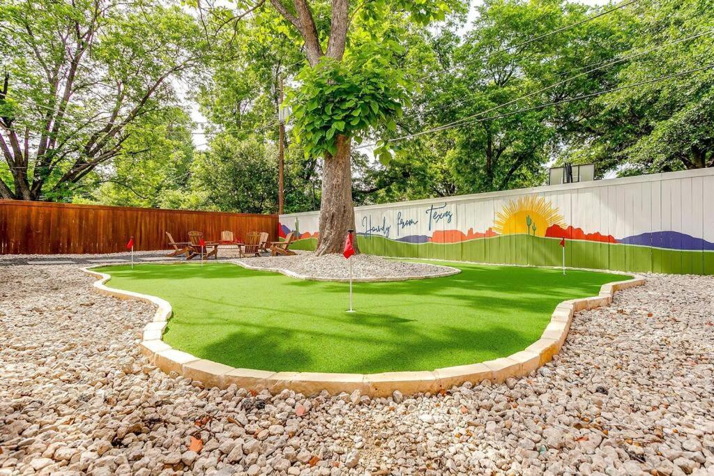 Mini Golf! Walk To At&t Stadium & Globe Life *