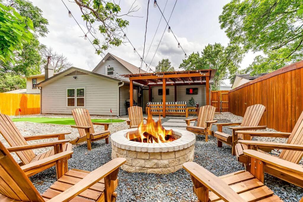 Holiday home Mini Golf! Walk To At&t Stadium & Globe Life