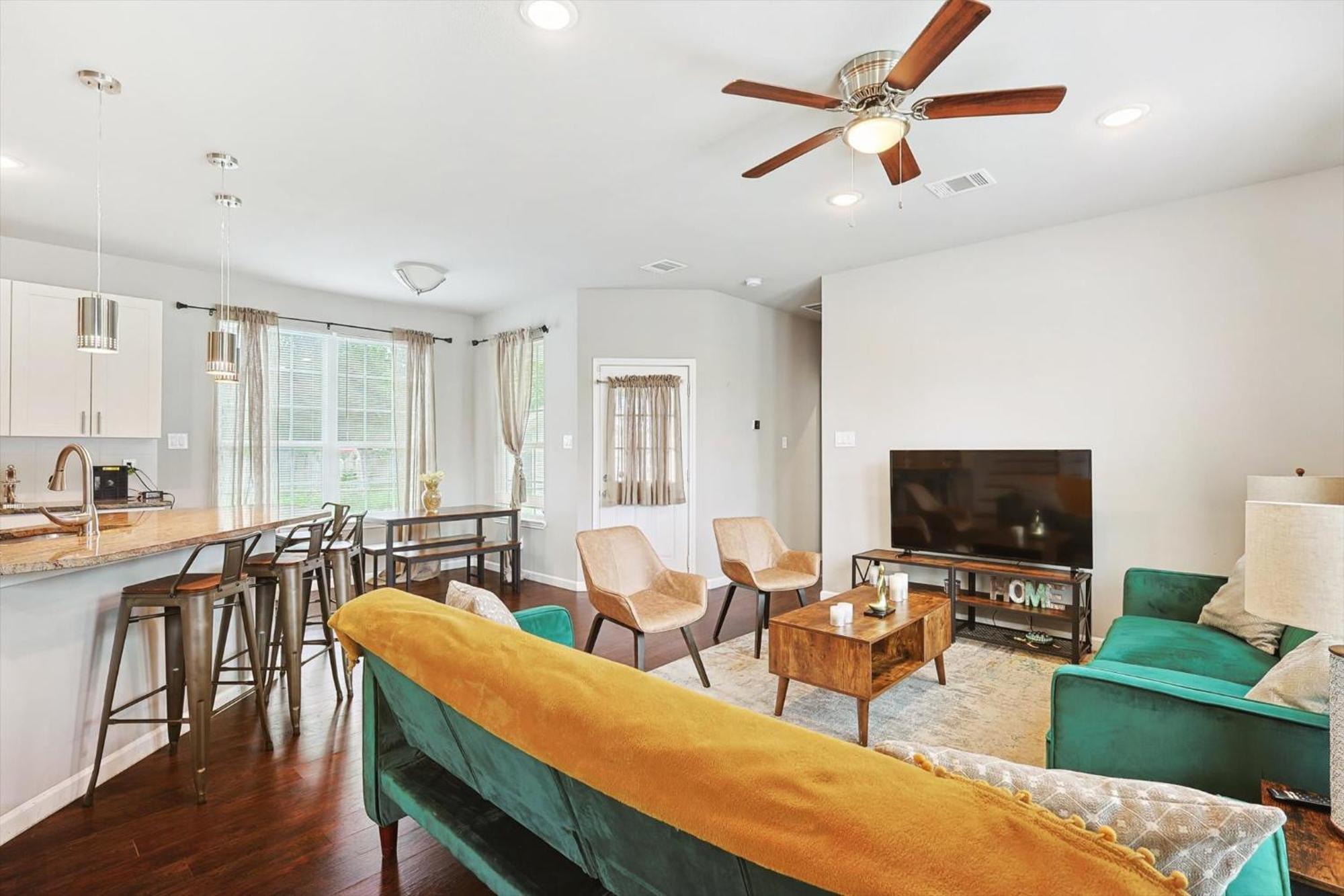 4br 2,5ba In The Heart Of Cowboy Nation * Arlington