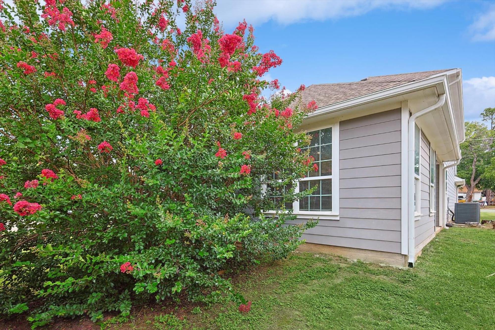 4br 2,5ba In The Heart Of Cowboy Nation