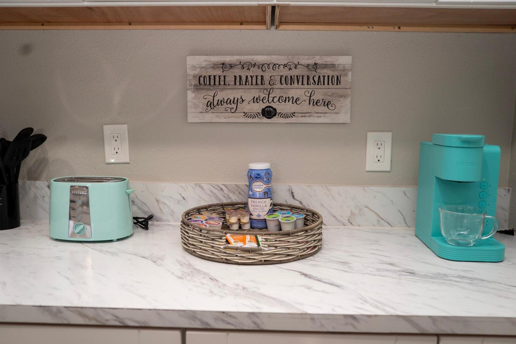 Fun-filled Retreat Near Six Flags For 15 People