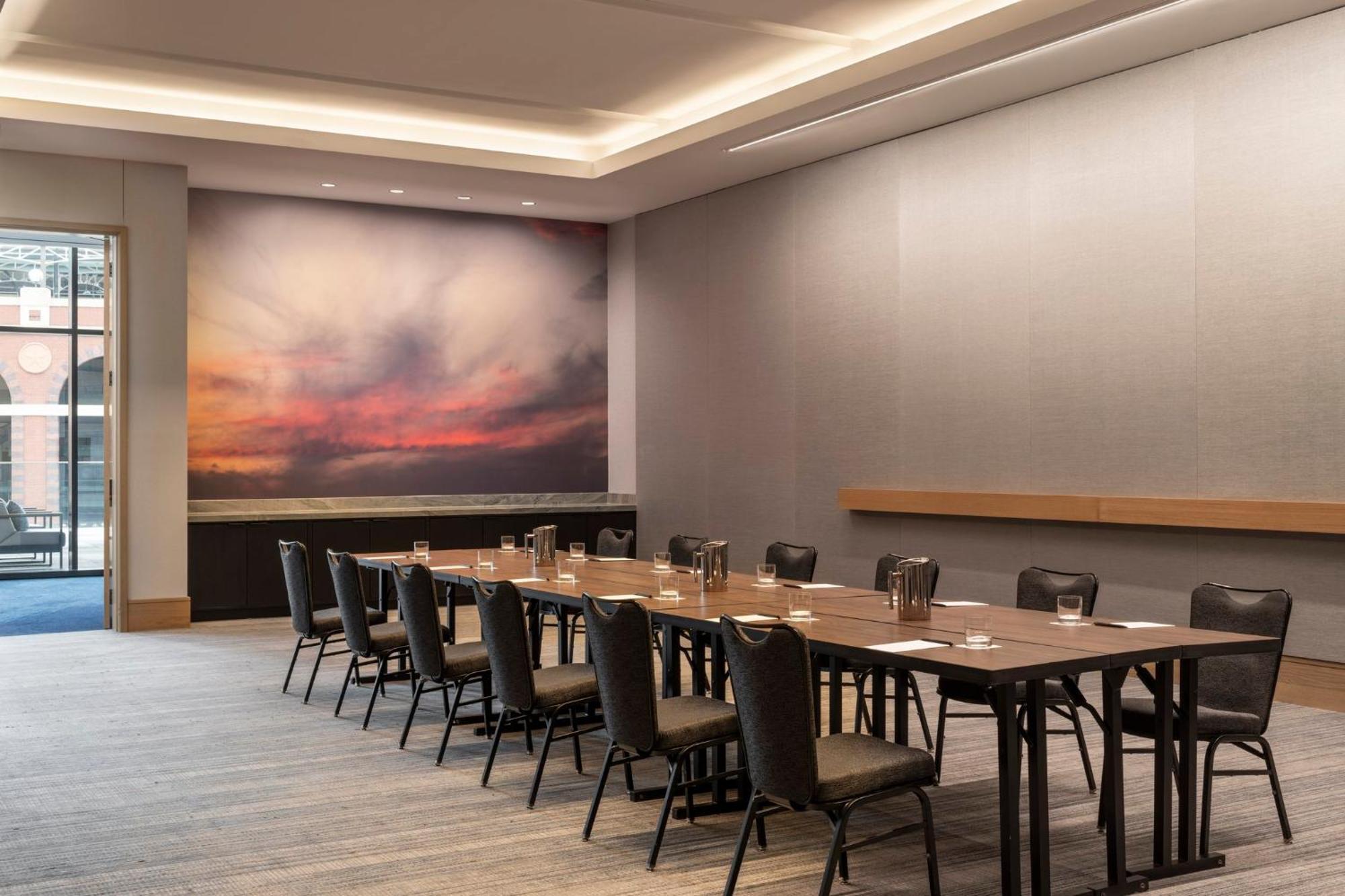 Loews Hotel 4*