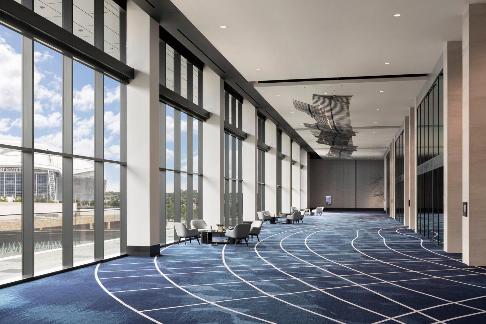 Loews Hotel 4*
