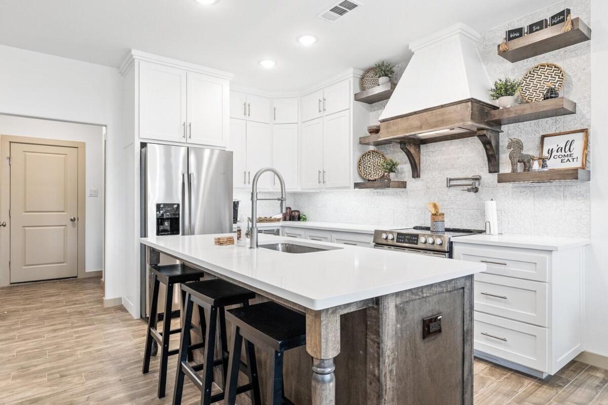 Lone Star Escape Holiday home Arlington