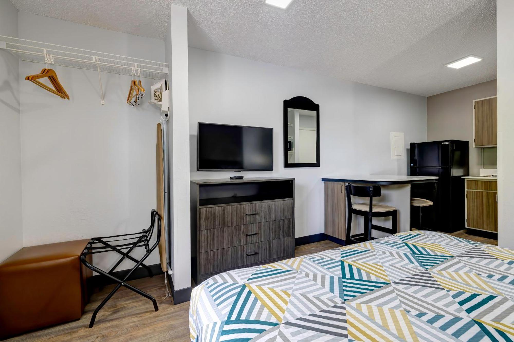 Hotel 6-arlington, Tx - South - Dallas 2*