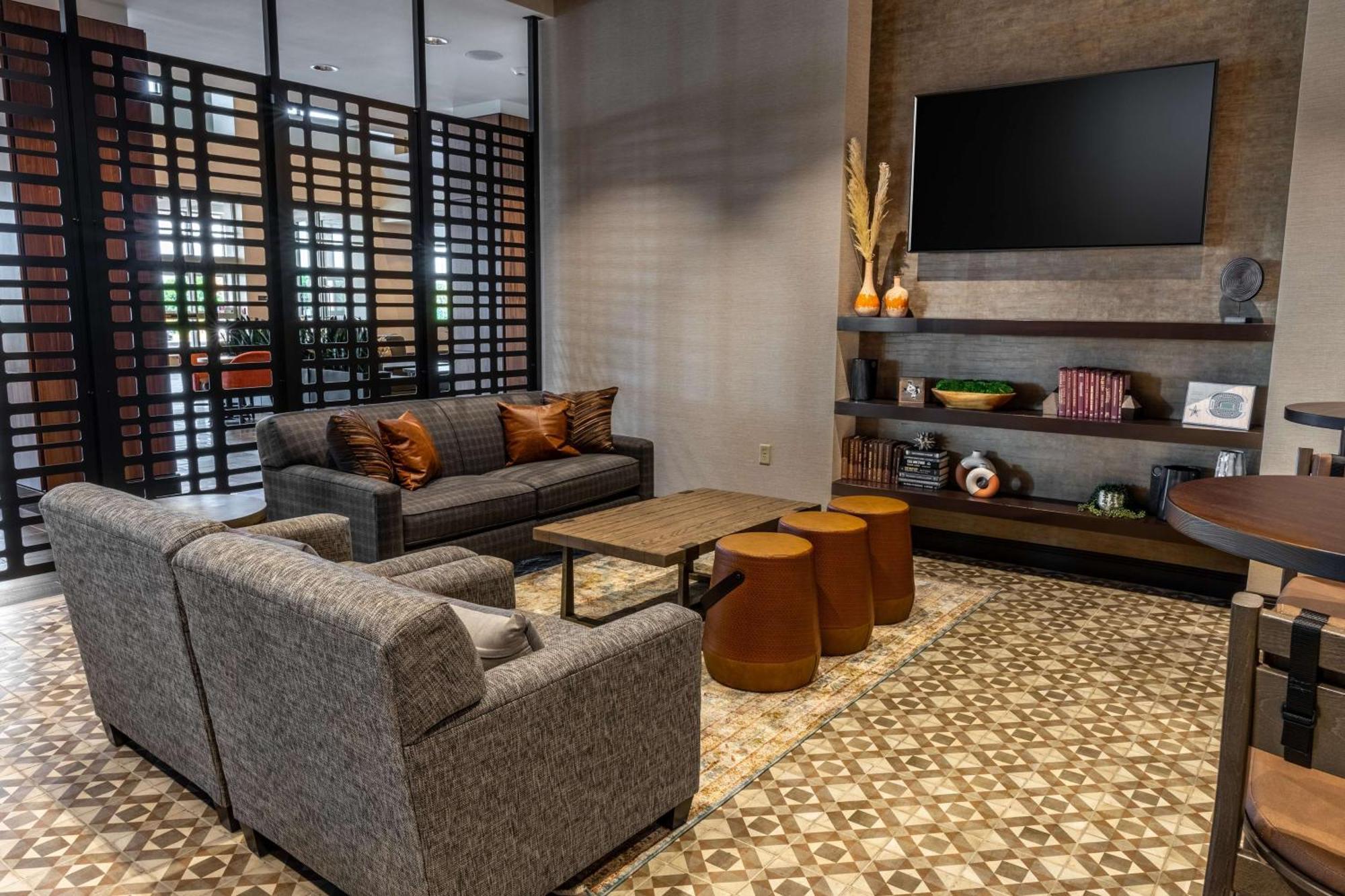 Drury Plaza Dallas 3*