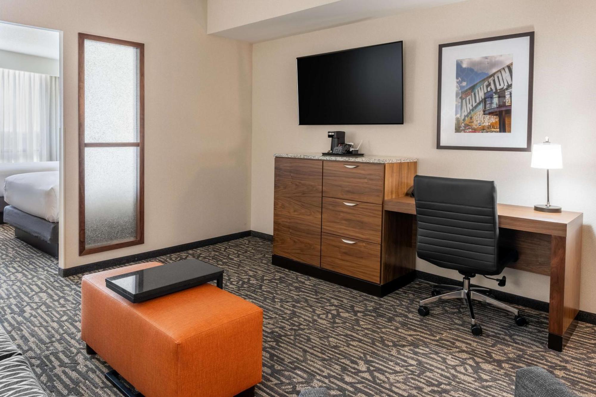 Drury Plaza Dallas 3*