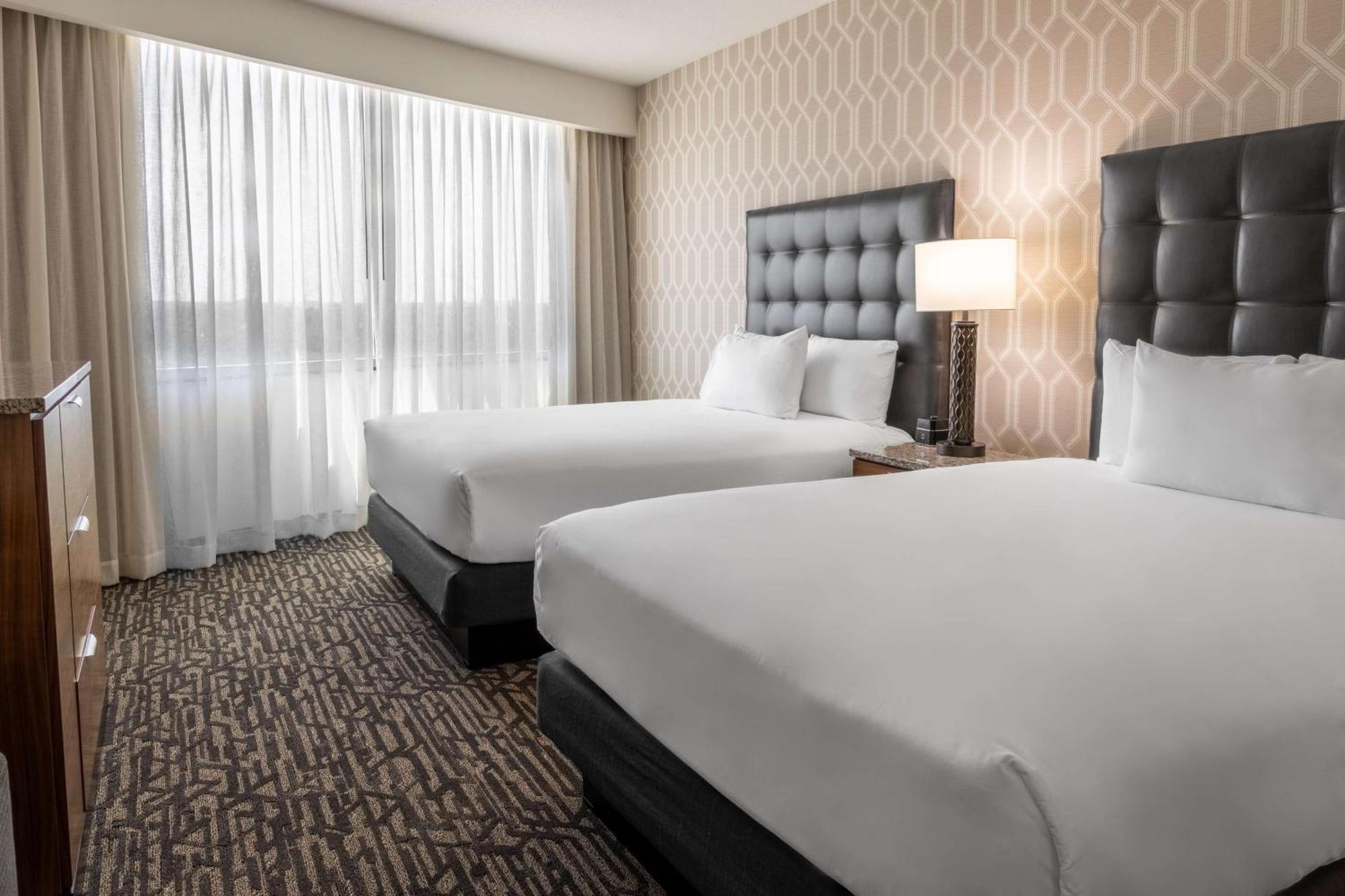 Drury Plaza Dallas 3* Arlington