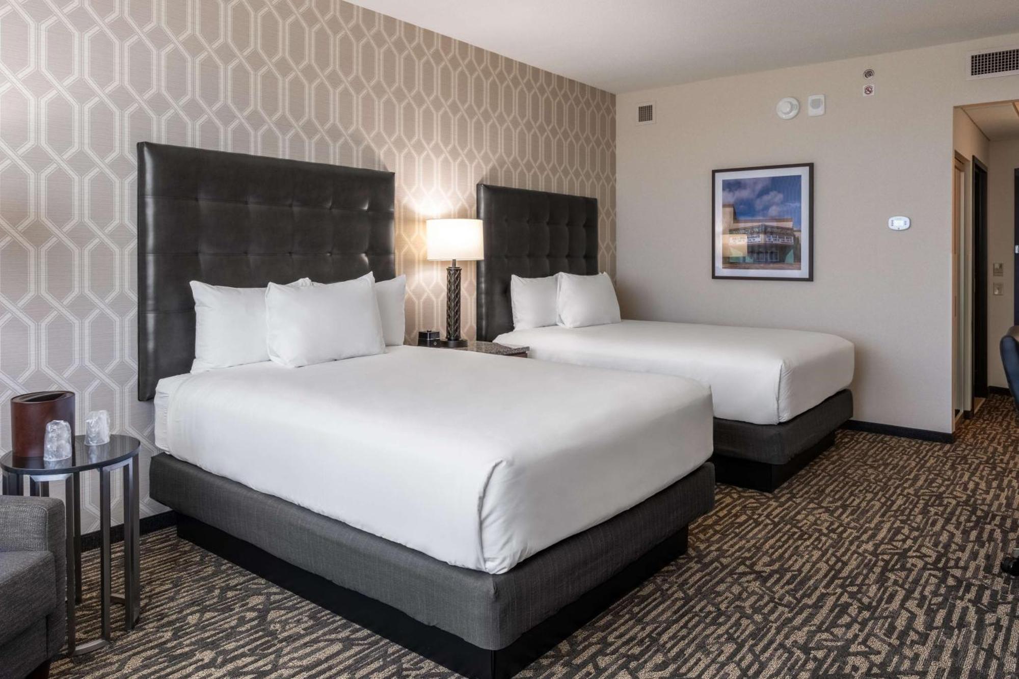 Drury Plaza Dallas Hotel Arlington