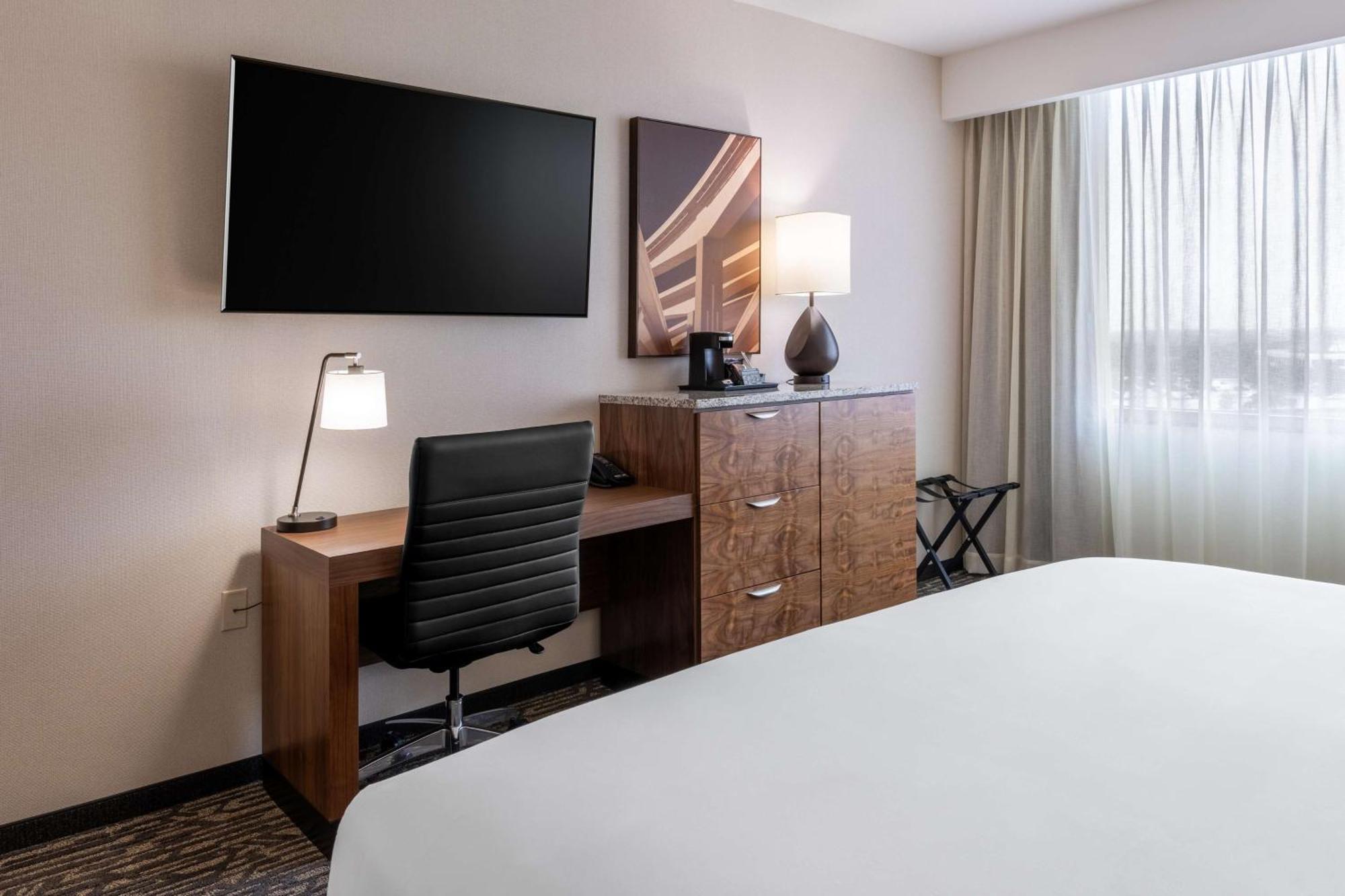 Hotel Drury Plaza Dallas Arlington