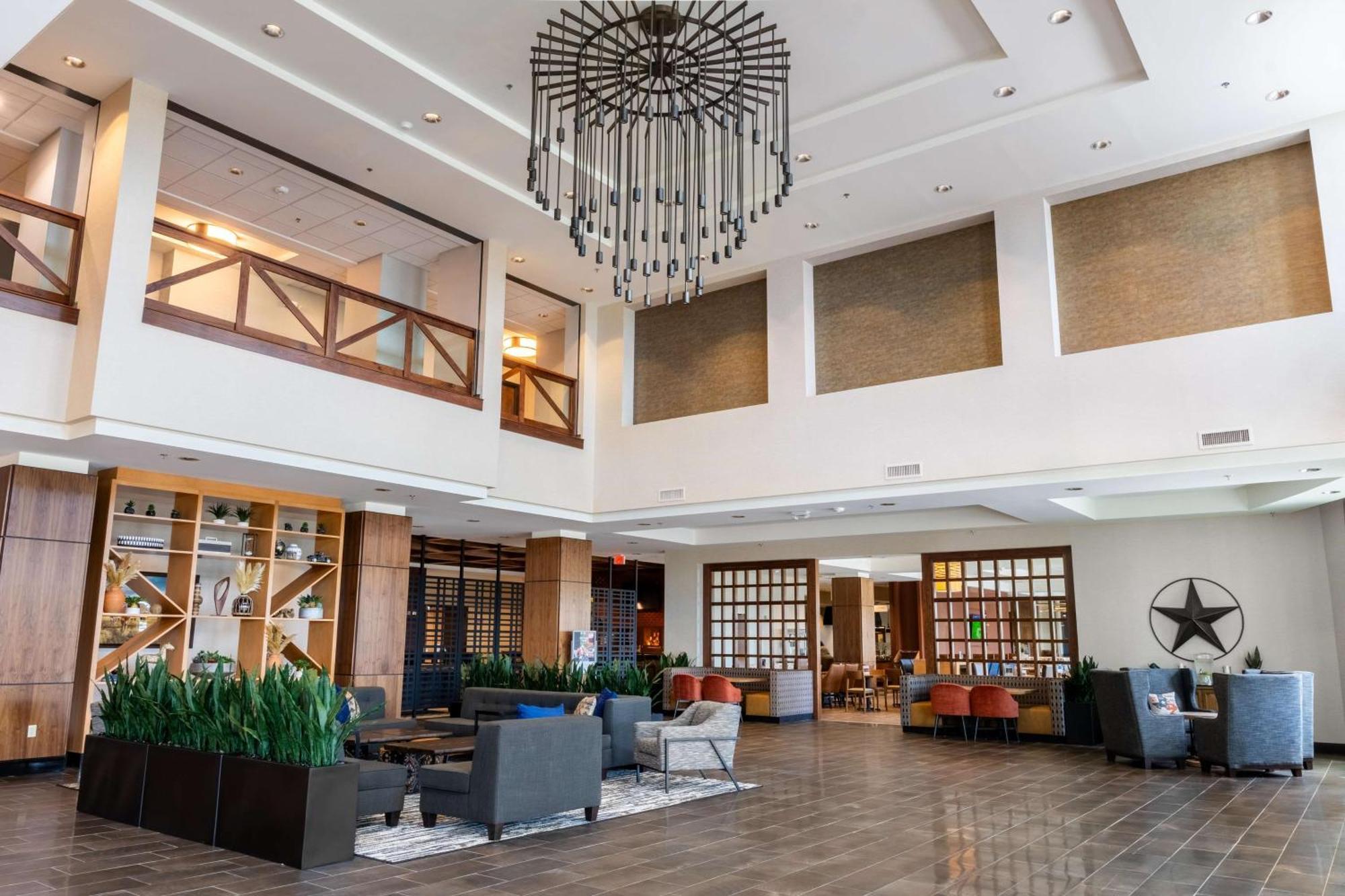 Drury Plaza Dallas Hotel