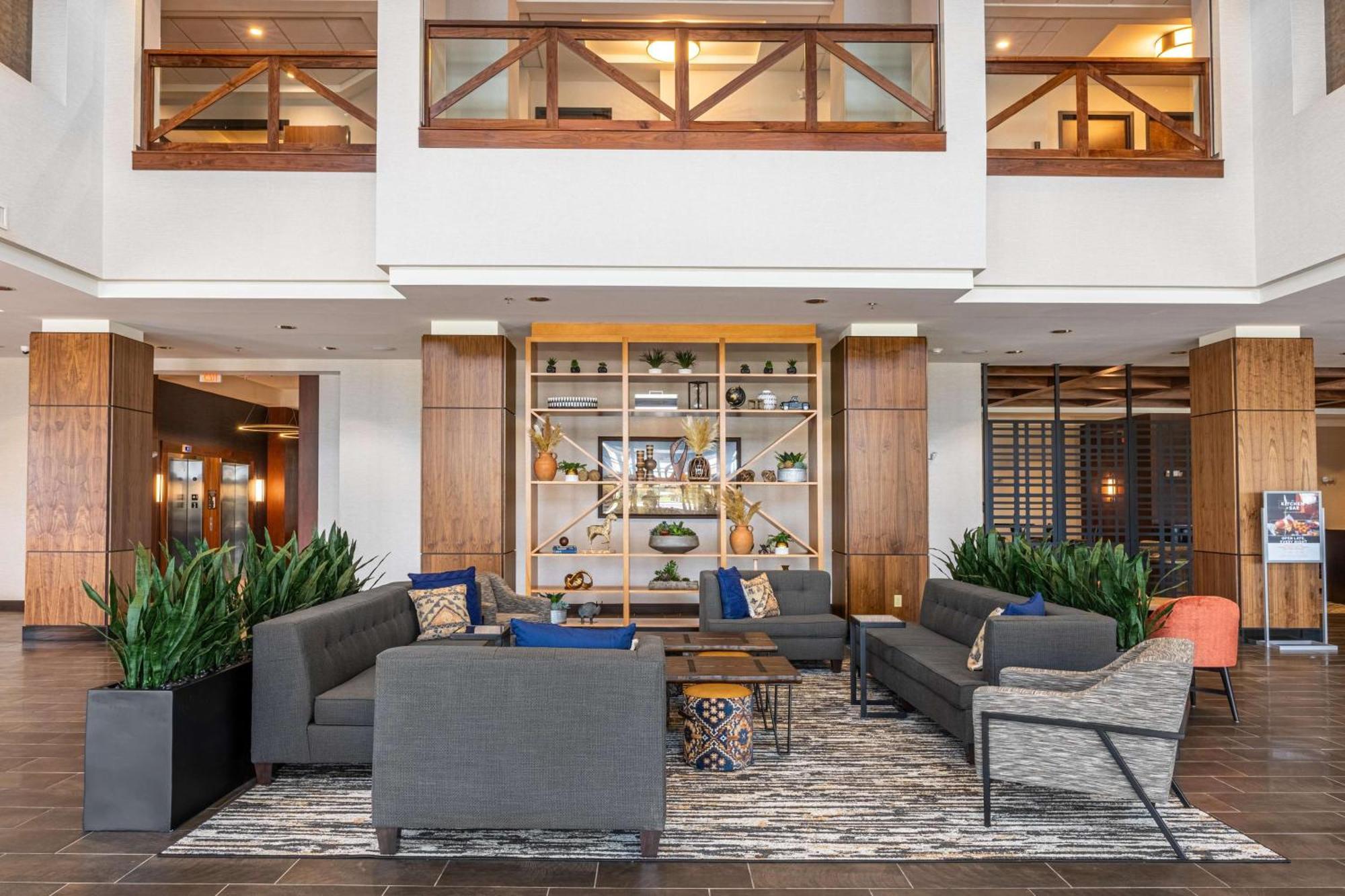 Hotel Drury Plaza Dallas Arlington