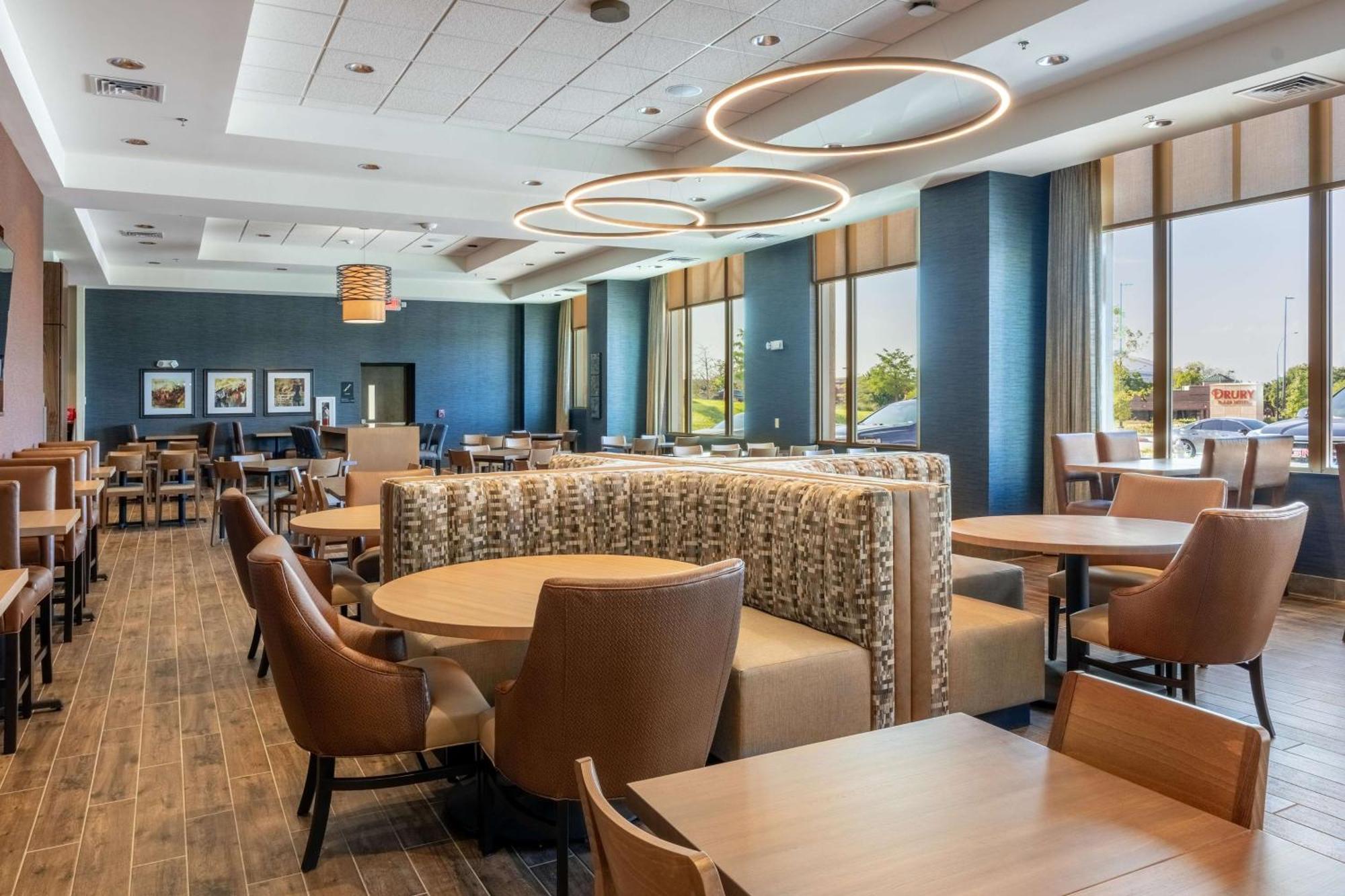 Drury Plaza Dallas 3* Arlington