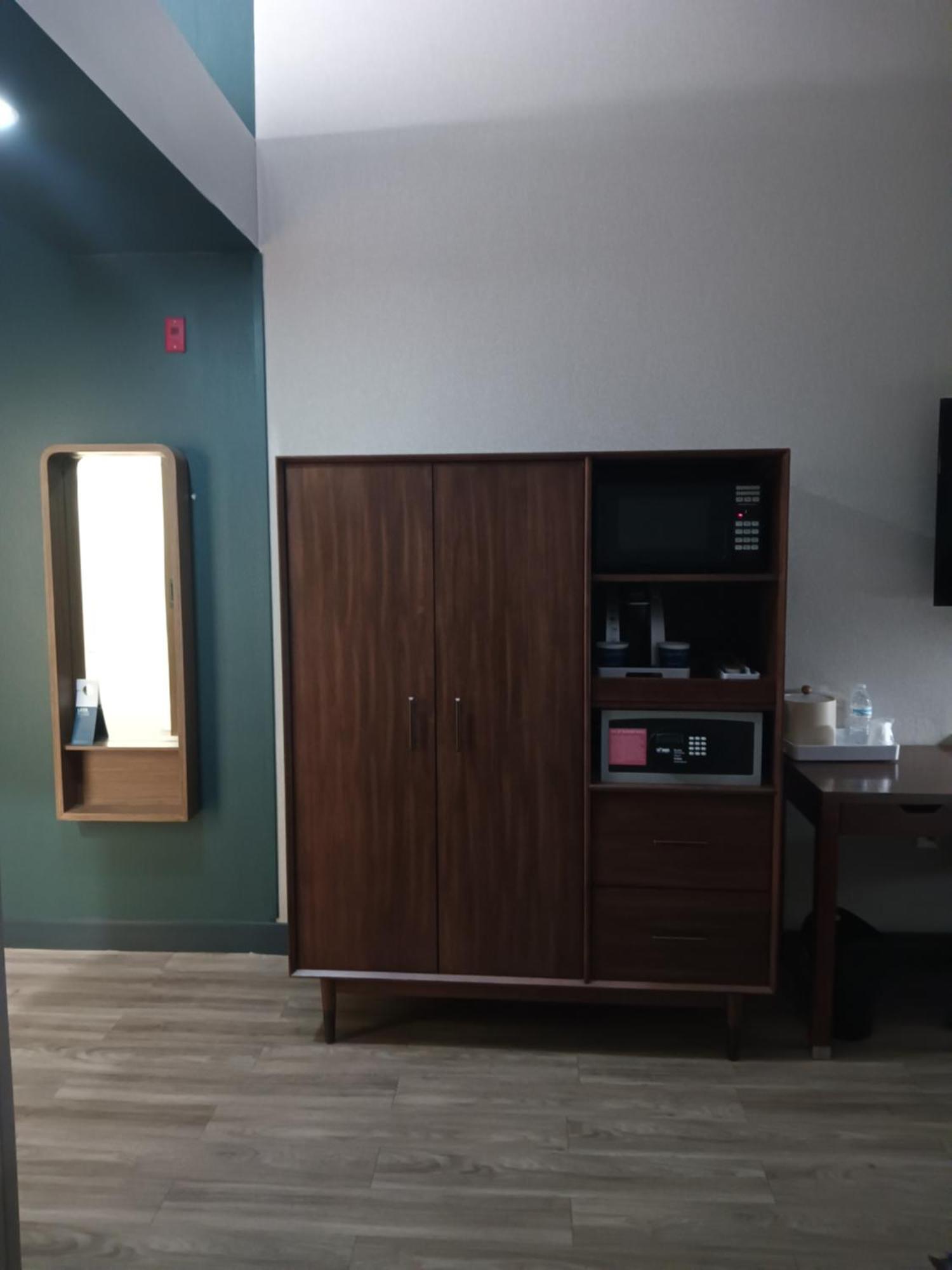 Four Points By Sheraton Dallas Entertainment District Hotel 3*
