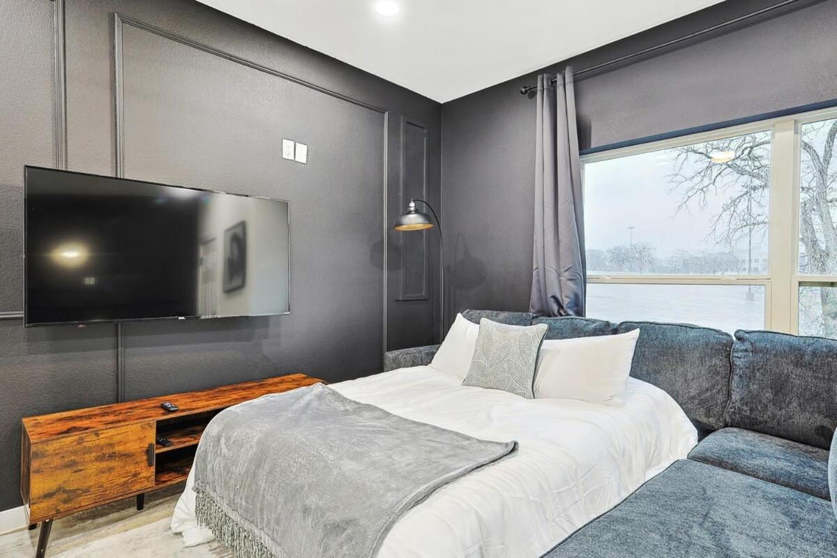New 2b Townhome Near At&t Global Life 6flag