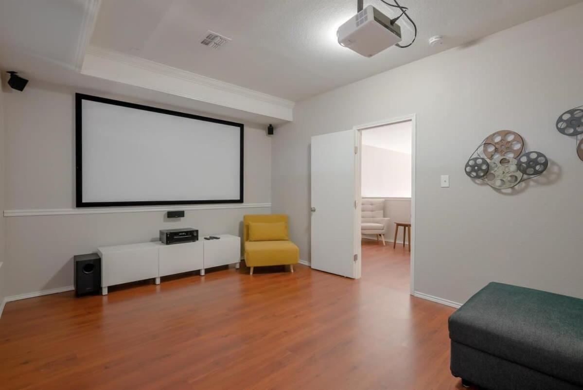 Holiday home Pearl White Dream With Private Pool & Theatre *