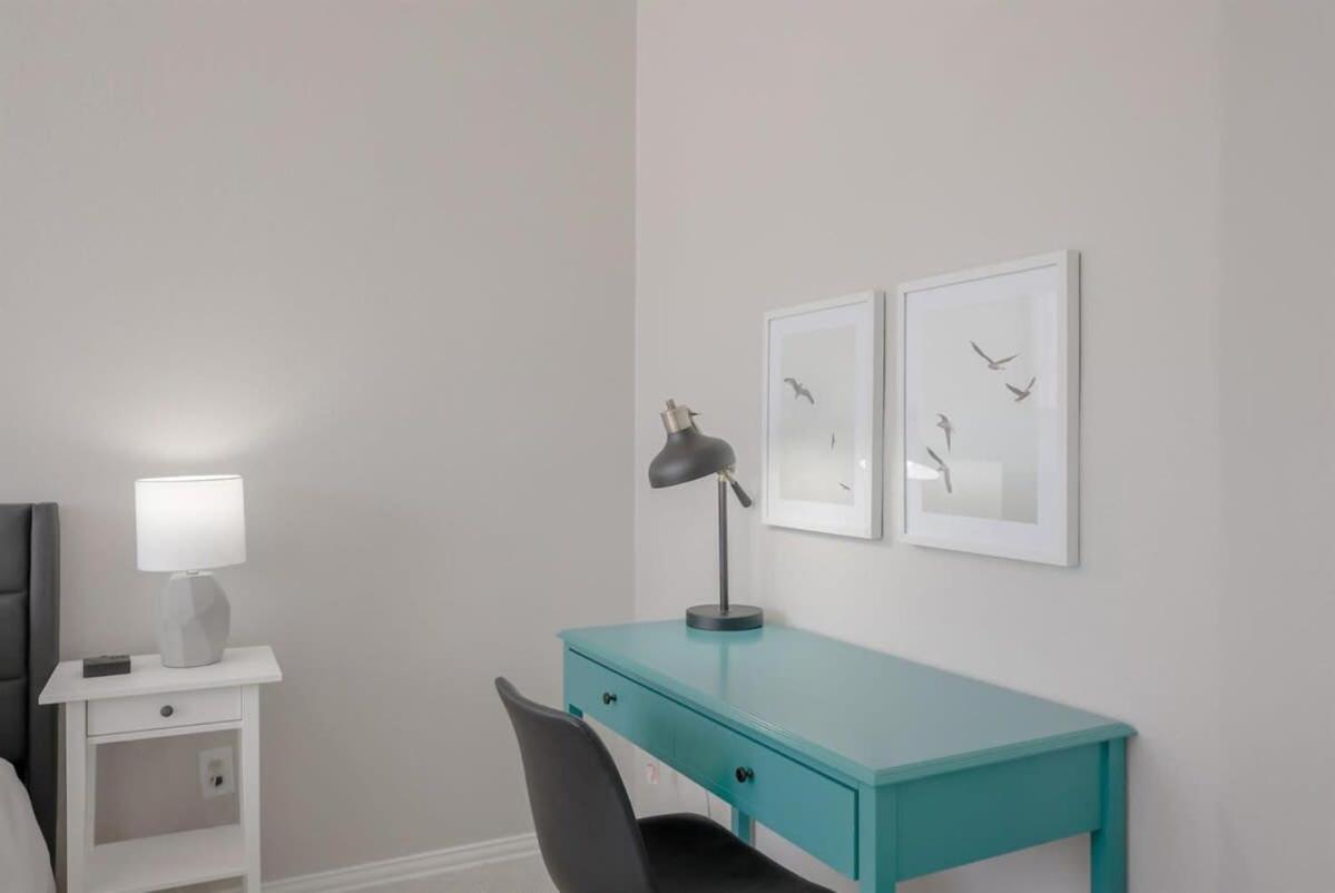 Pearl White Dream With Private Pool & Theatre Holiday home