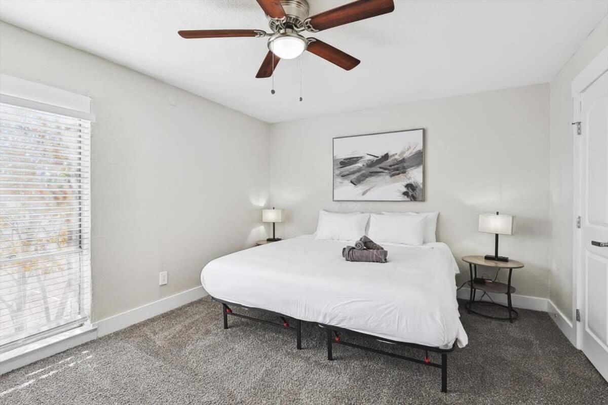 2br 2ba Oasis Near Cowboys Stadium & 6 Flags Apartment