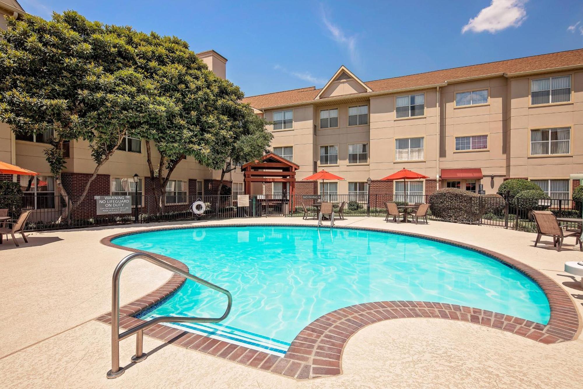 Residence Inn Arlington Hotel 3*