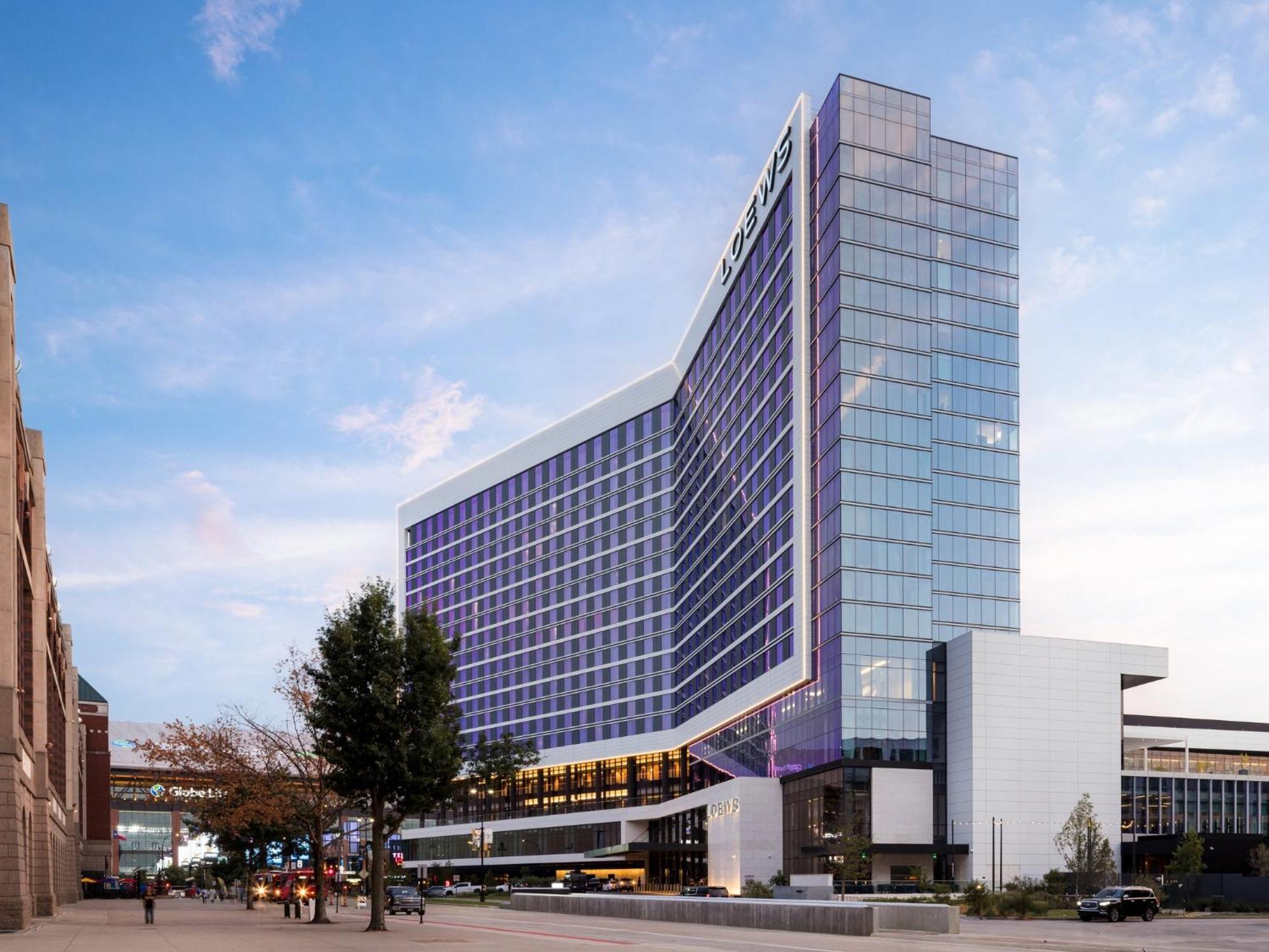 Loews Arlington