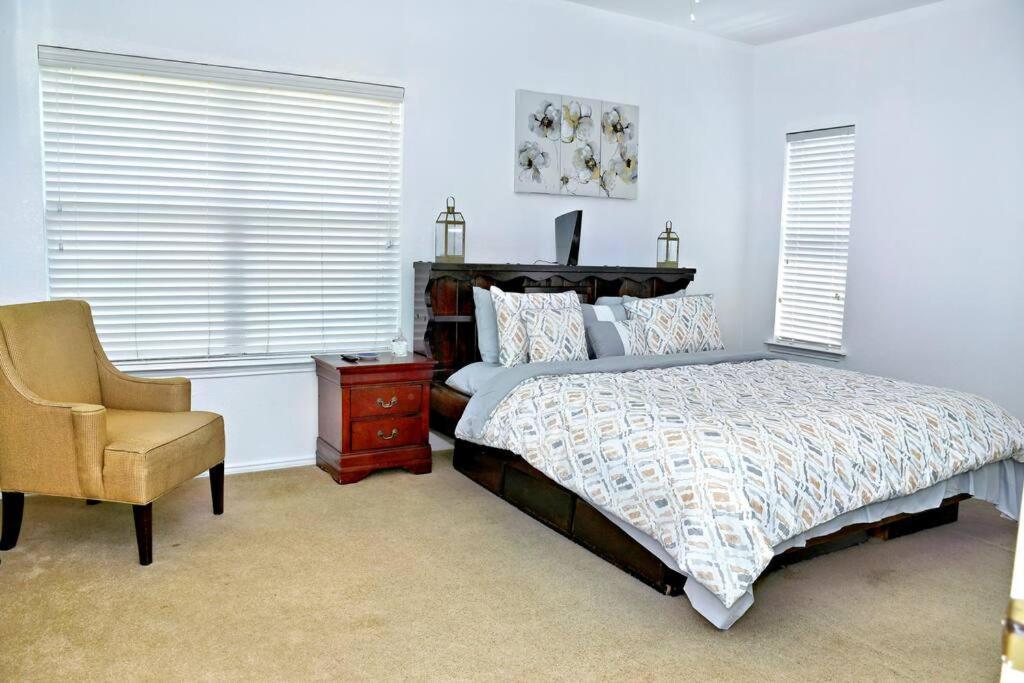 Holiday home Spacious 4-bedroom House With Ac, Wi-fi Superb In The Heart Of Arlington, Tx!