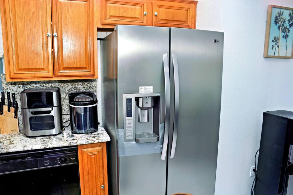 Spacious 4-bedroom House With Ac, Wi-fi Superb In The Heart Of Arlington, Tx! *
