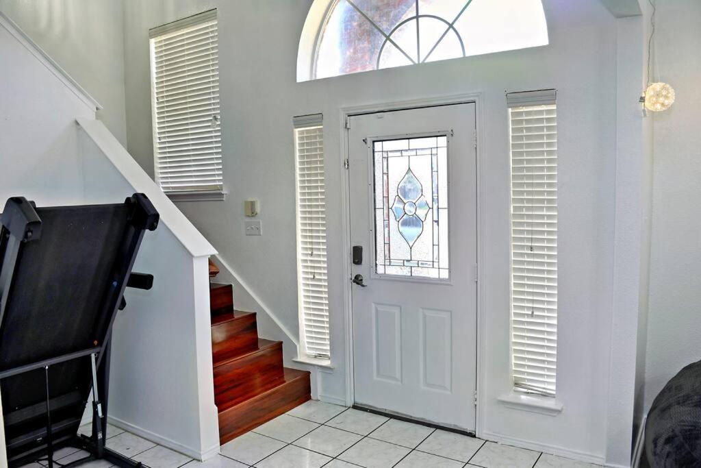 Holiday home Spacious 4-bedroom House With Ac, Wi-fi Superb In The Heart Of Arlington, Tx!