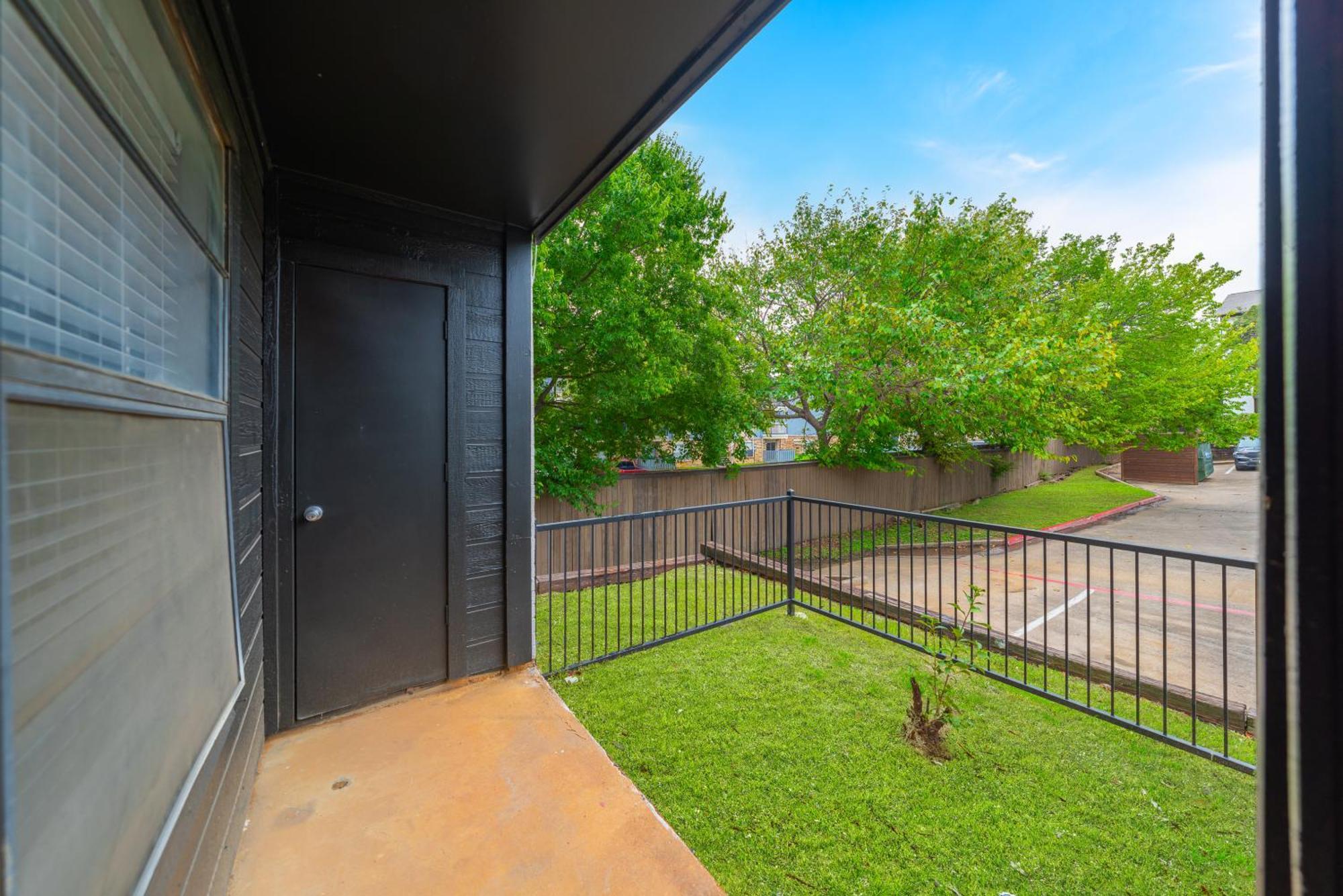 The Landry 163 Spacious And Cozy 1 Bedroom 1bth Apartment