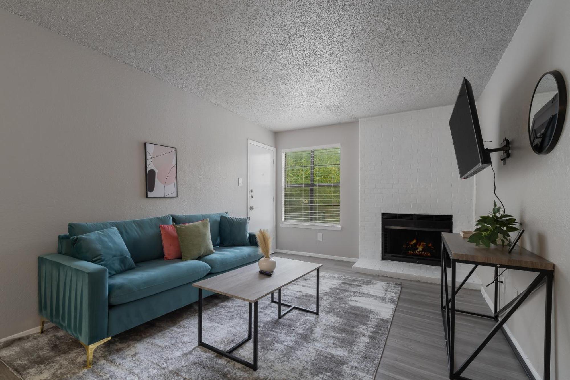 The Landry 163 Spacious And Cozy 1 Bedroom 1bth Apartment *