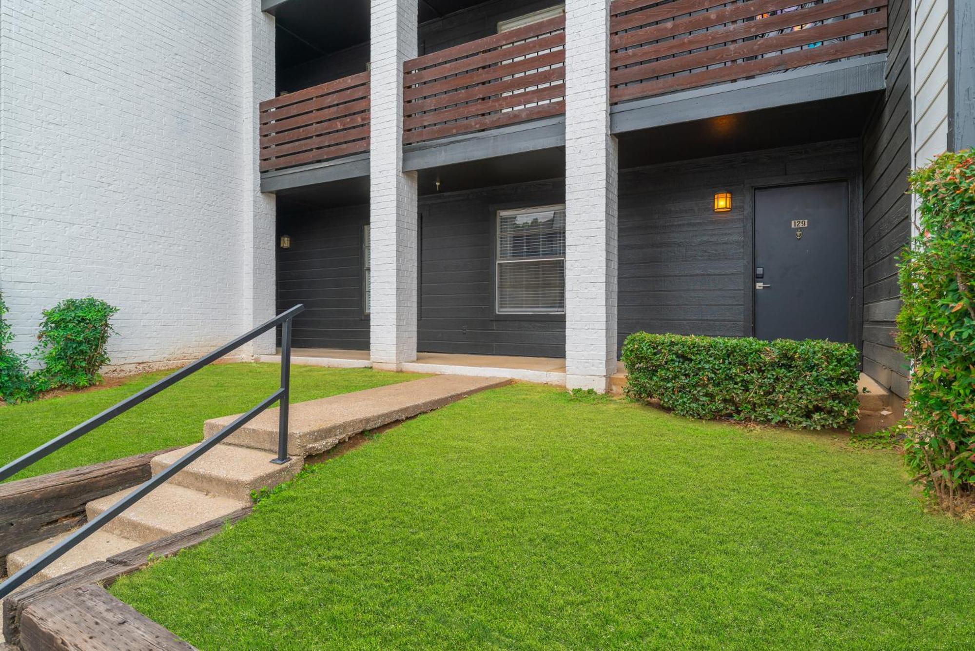 The Landry 129 Spacious And Cozy 1 Bedroom 1bth Apartment Arlington