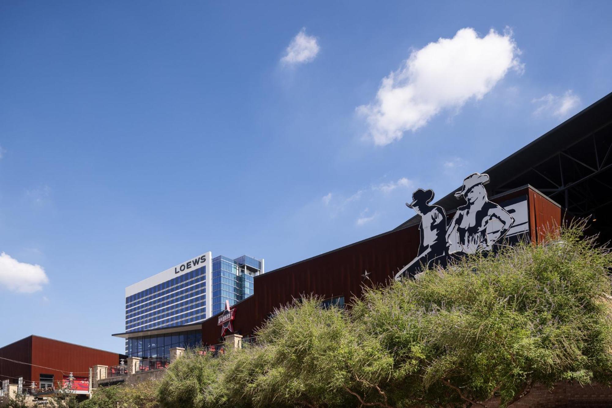 Loews Hotel 4*