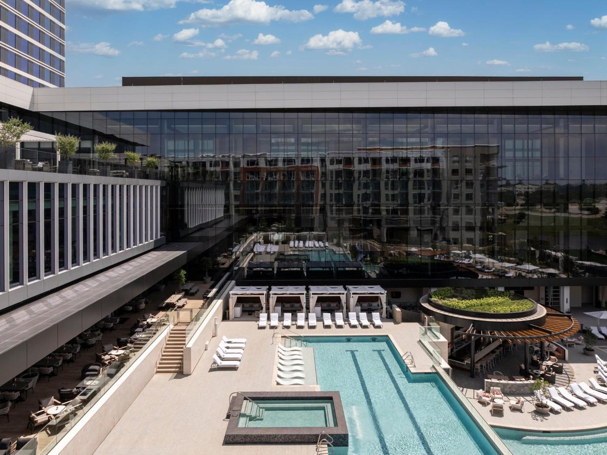 Loews Arlington