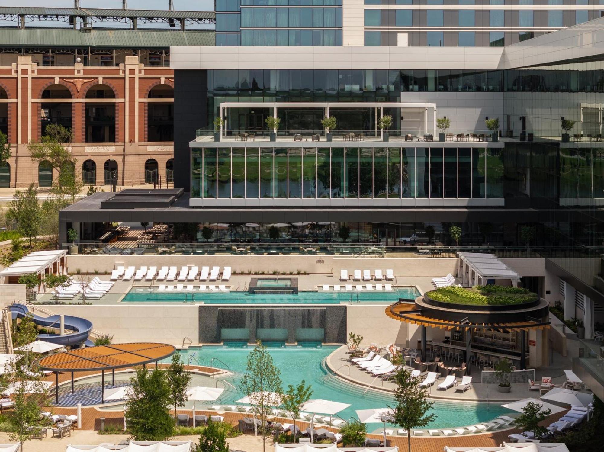 Loews Hotel 4*