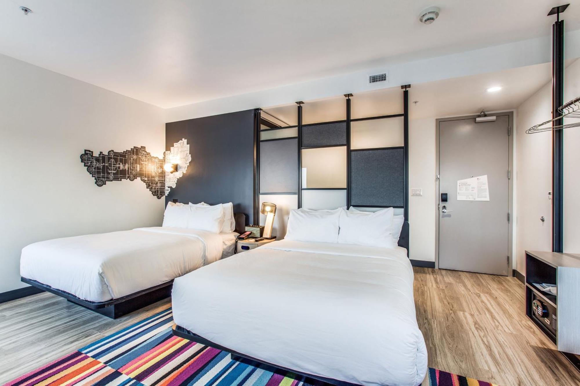 Aloft Dallas Entertainment District Hotel 3*