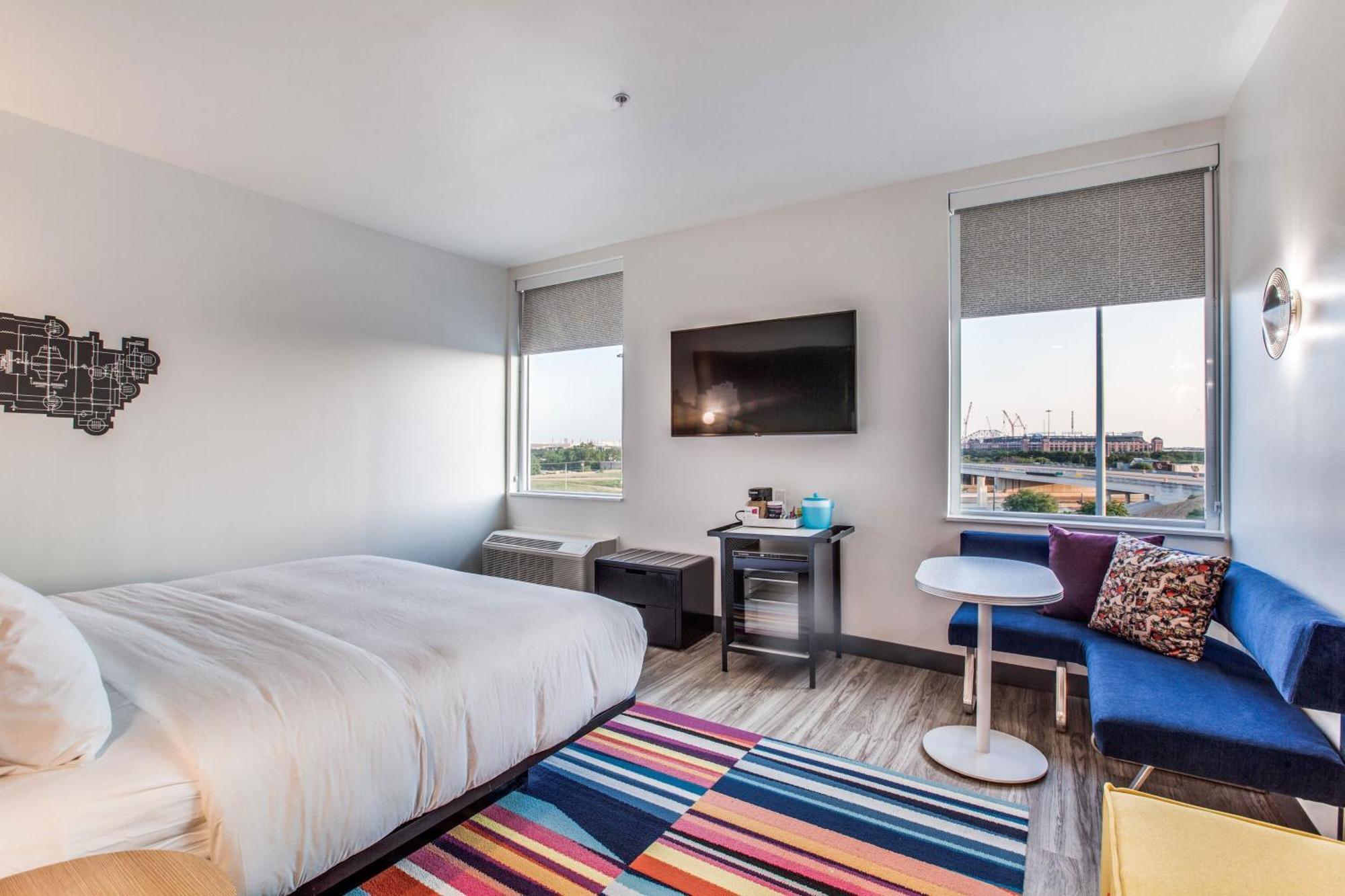 Aloft Dallas Entertainment District Hotel 3*