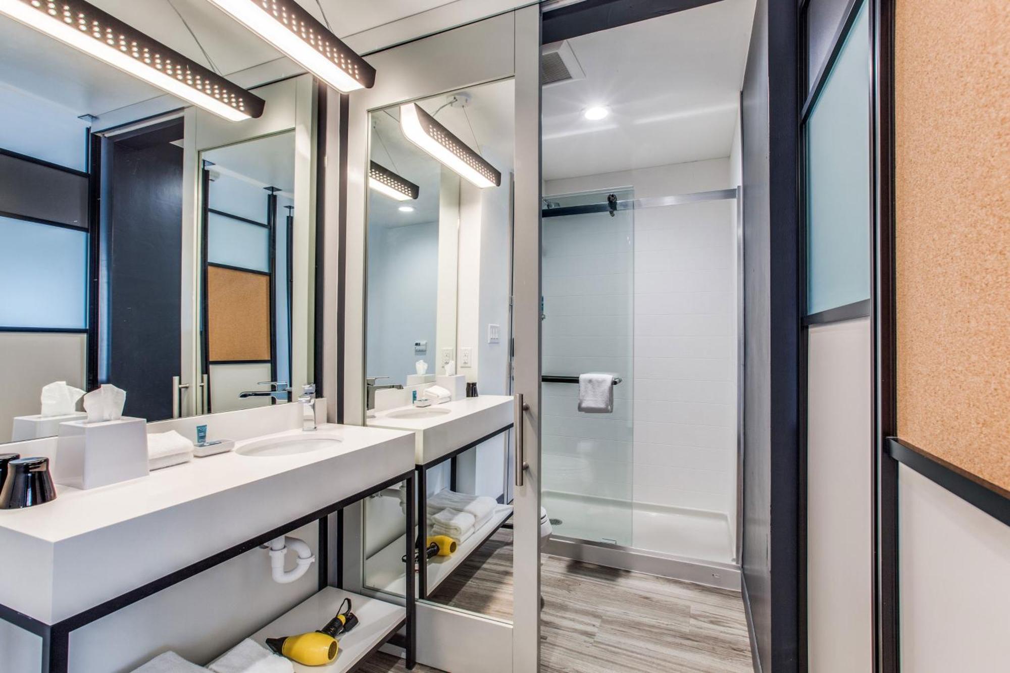 Aloft Dallas Entertainment District Hotel 3*