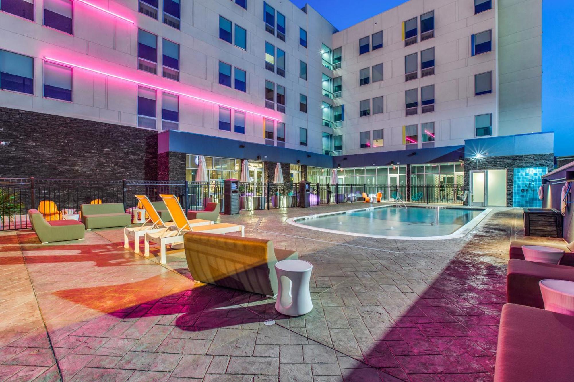 Hotel Aloft Dallas Entertainment District 3*